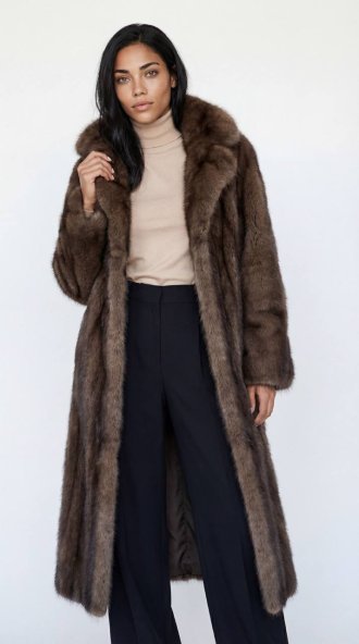 Элегантная шуба из меха соболя RD51